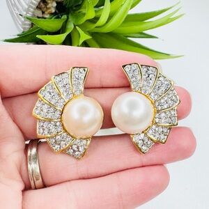 Vintage 60’s Butler Large Faux Pearl & Rhinestone Fan Gold Tone Clip On Earrings